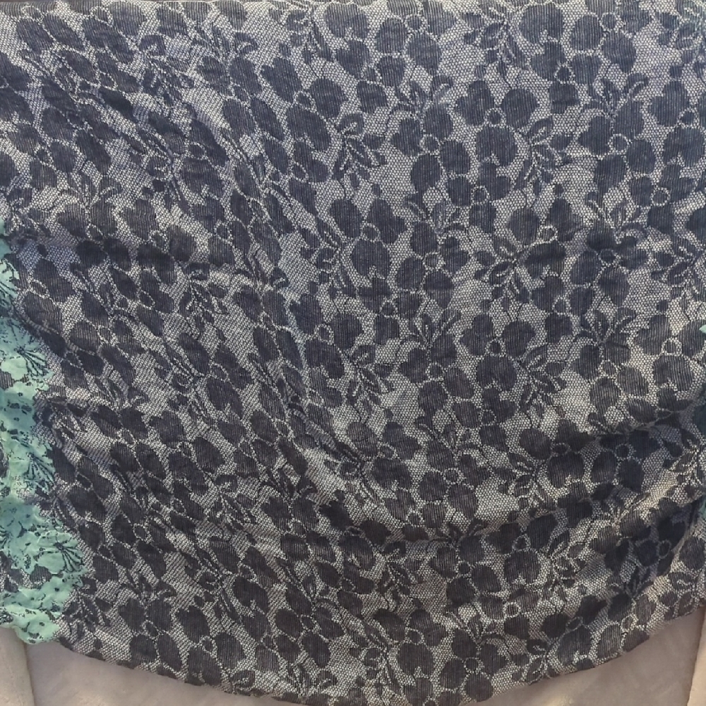 Floral Lace Loop Scarf with Green Accent GREAT FOR BUNDLE‎ PIECE